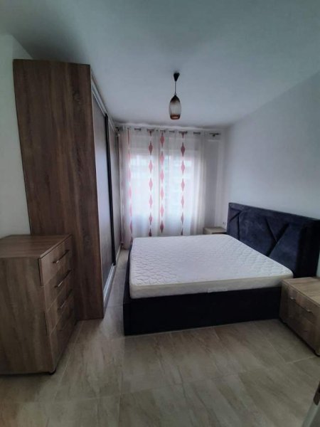 Tirane, jap me qera apartament 1+1+garazh Kati 5, 70 m² 350 Euro Green City Unaze te Re