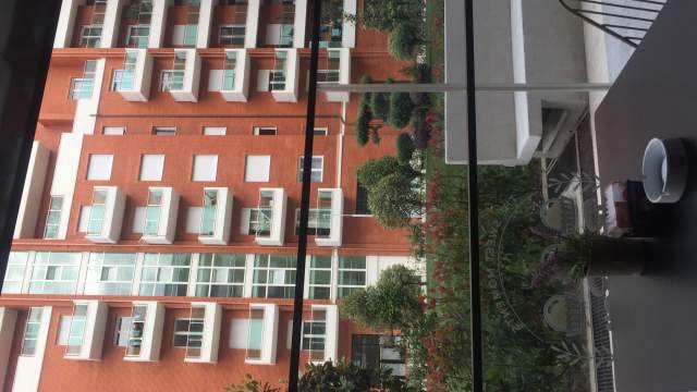Tirane, jap me qera apartament 1+1+garazh Kati 5, 70 m² 350 Euro Green City Unaze te Re