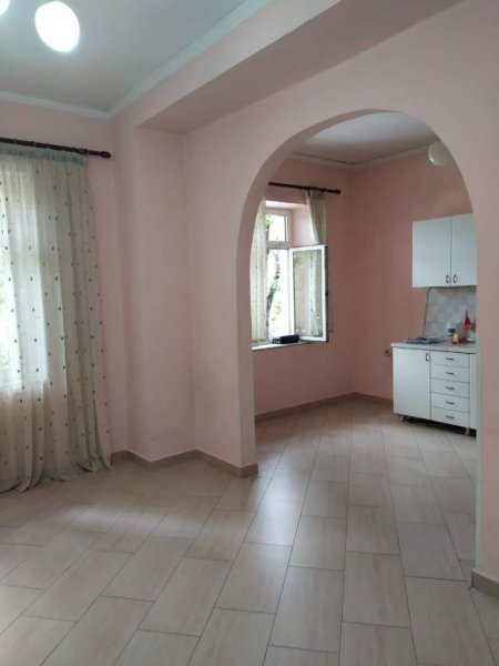 Tirane, jepet me qera apartament 2+1+BLK Kati 2, 100 m² 800 Euro (myslym shyri)