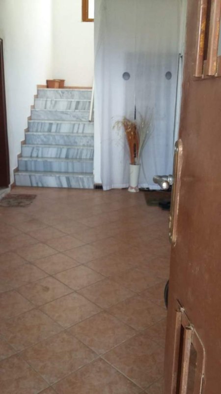 Durres, shes shtepi 150 m² 80.000 Euro (Vila e Zogut)