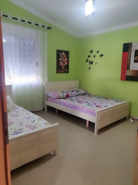 Orikum, jap me qera apartament 2+1 Kati 3, 90 m² 3.000 Leke (rruga faik konica)