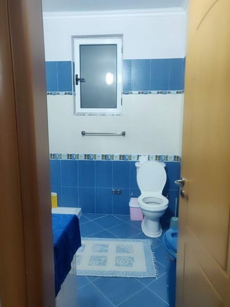 Orikum, jap me qera apartament 2+1 Kati 3, 90 m² 3.000 Leke (rruga faik konica)