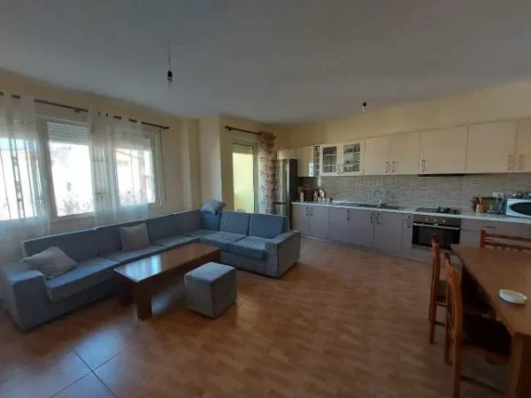 Tirane, shitet 2+1+BLK Kati 3 , cmimi 162,000 €