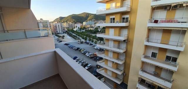 Vlore, jap me qera apartament 1+1+BLK Kati 6, 68 m² 60 Euro (Rruga Pavlo Flloko Prane hotel Regina)