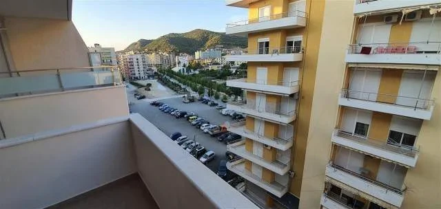 Vlore, jap me qera apartament 1+1+BLK Kati 6, 68 m² 60 Euro (Rruga Pavlo Flloko Prane hotel Regina)