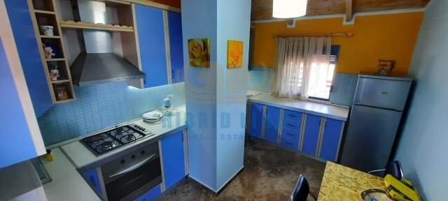 Durres, shes Penthouse Kati 7, 110 m² 75.000 Euro (Shkembi i Kavajes)