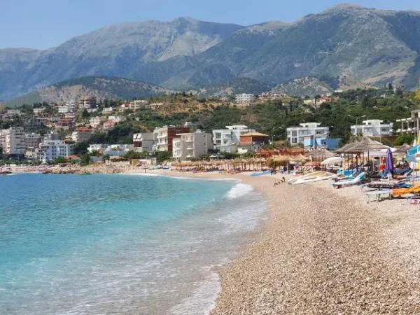 PLAZH NË HIMARË (POTAM)...DHOMA BUZË DETIT ME ÇMIME FANTASTIKE!