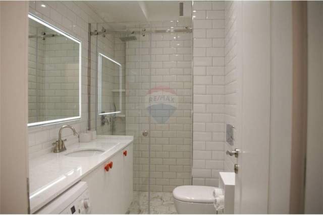 Tirane, jepet me qera apartament 1+1+BLK Kati 6, 78 m²  (Myslym Shyri)