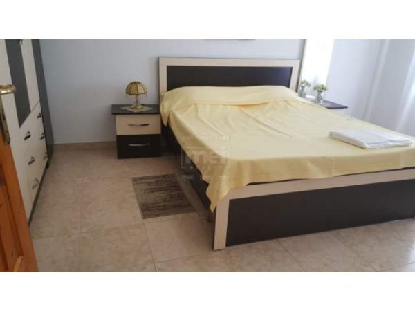 Tirane, jepet me qera apartament 2+1+BLK 100 m² 400 Euro (Rruga e Durresit)