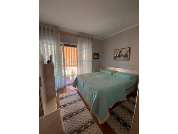 Tirane, shes apartament 3+1+BLK Kati 2, 122 m² 220.320 Euro (Rruga e Barrikadave)