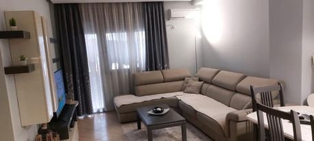 Tirane, jap me qera apartament 2+1+BLK Kati 3, 98 m² 500 Euro (RRUGA E KAVAJES PERBALLE DELIJORGJIT)