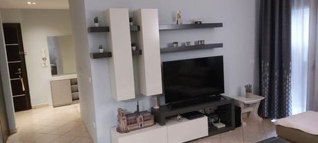 Tirane, jap me qera apartament 2+1+BLK Kati 3, 98 m² 500 Euro (RRUGA E KAVAJES PERBALLE DELIJORGJIT)