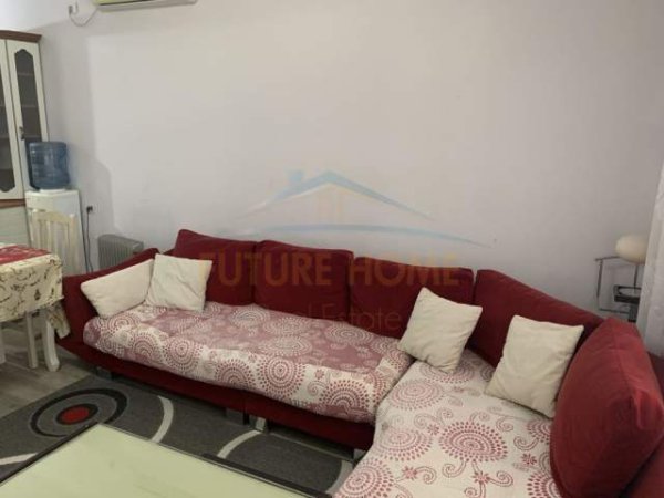 Tirane, shitet Vile 2+1 Kati 0, 100 m² 140.000 Euro (Kombinat)