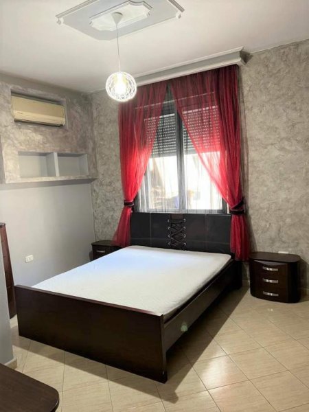 Tirane, jap me qera apartament 2+1+BLK Kati 5, 100 m² 550 Euro (Rruga e Kavajes)
