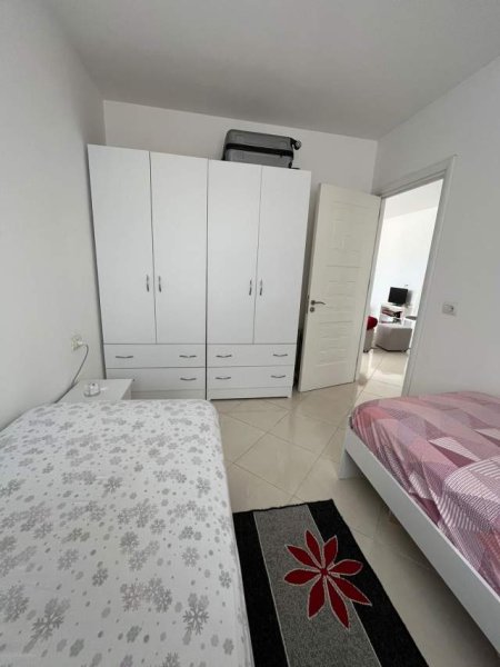 Tirane, jepet me qera apartament 1+1+A+BLK Kati 6, 86 m² 400 Euro (rruga Kongresi i Manastirit)