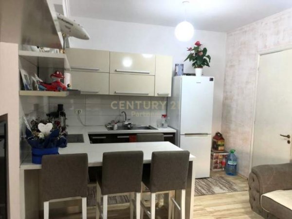 Tirane, shitet apartament 2+1+BLK Kati 7, 77 m² 94.000 Euro (Astir Tirane)