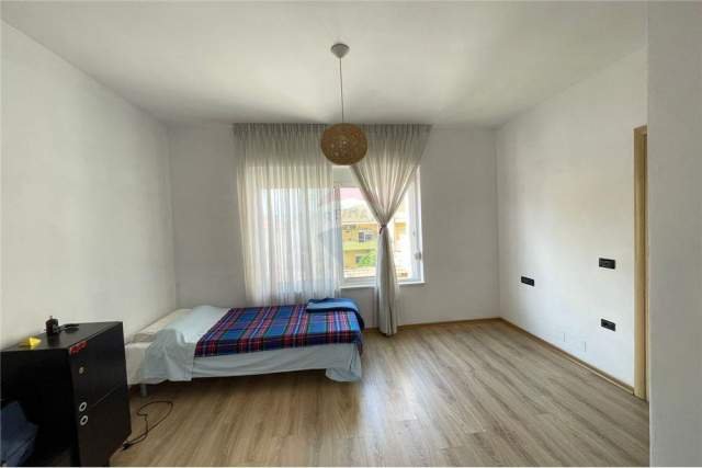 Tirane, jepet me qera apartament 2+1+BLK Kati 2, 80 m² 350 Euro (Rr. Bardhyl)