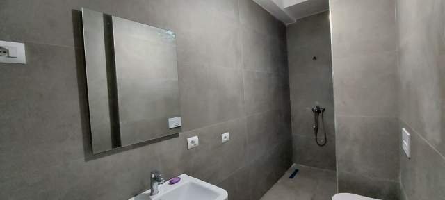 Tirane, jepet me qera apartament 1+1+BLK Kati 11, 70 m² 36.000 Leke (rruga Jordan Misja)