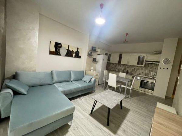 Tirane, jepet me qera apartament 2+1+BLK Kati 2, 100 m² 800 Euro (Kika 2)