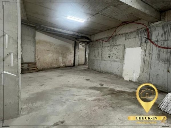 Tirane, jepet me qera garazh Kati -1, 208 m² 550 Euro (Astir)