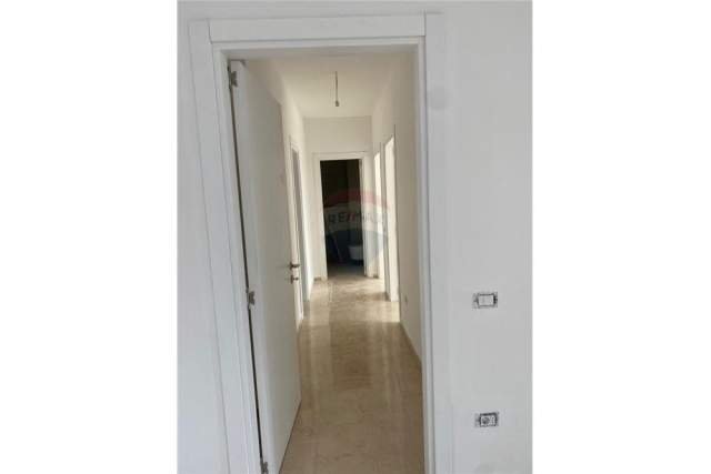 Tirane, shitet apartament 2+1+A+BLK Kati 4, 130 m² 259.000 Euro (Mine Peza)