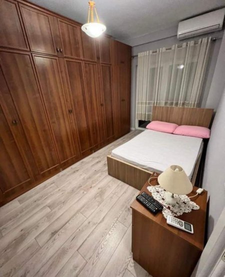 Tirane, shitet apartament 2+1+BLK Kati 2, 81 m² 140.000 Euro (prane Ish Restorant Durresi.)