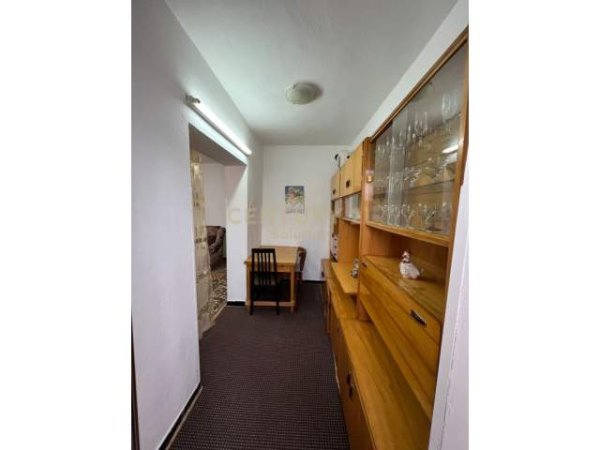 Tirane, ofert apartament 2+1 Kati 5, 90 m² 300 Euro (prane abi bank, Ish stacioni i fundit i Tiranës së)