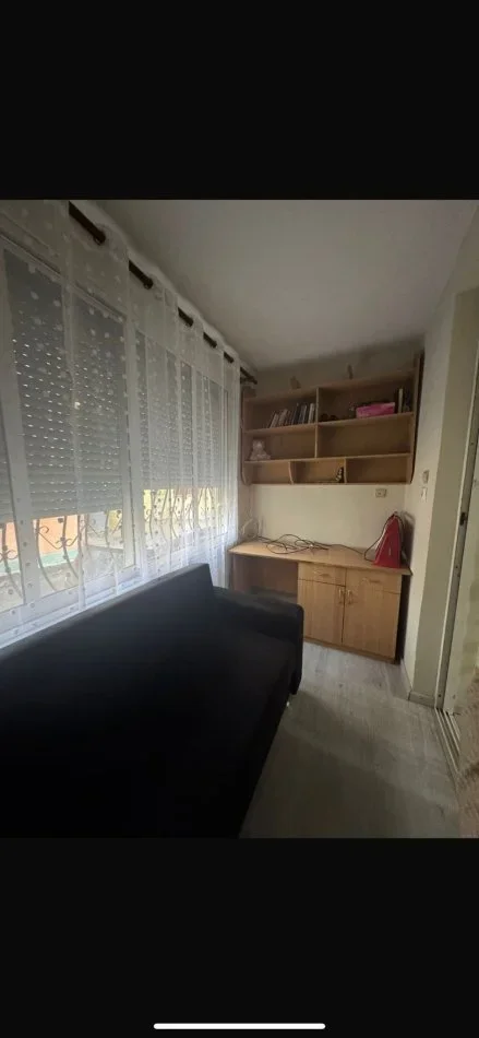 Tirane, jap me qera apartament 1+1 gati 2+1 Kati 1, 65 m² 500 € (Brryli te bar Votra)