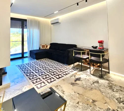 -JEPET ME QIRA apartament 1+1+ garazh totalisht i investuar si per vete me çdo gje cilesore te markave me te mira TEK LIQENI THATË