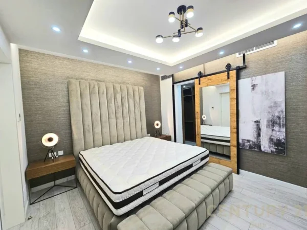 Tirane, jepet me qera apartament 2+1 Kati 4, 128 m² 1.500 € 