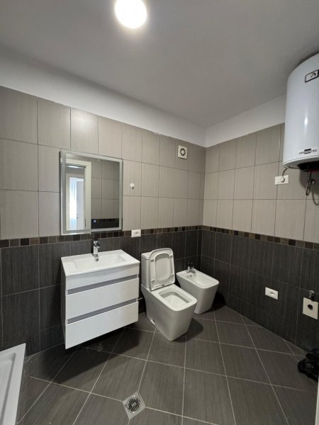 Tirane, shes apartament 2+1 Kati 3, 94 m² 135.000 € (Fresku)