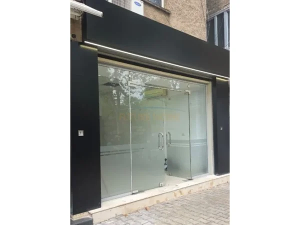 Tirane, shitet ambjent biznesi Kati 0, 32 m² 230.000 € (Prane ATSH_se, Tirane)