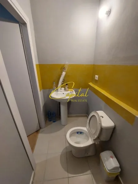 Tirane, shitet Vile 3+1 Kati 3, 210 m² 450.000 € (RRUGA MIHAL GRAMENO)