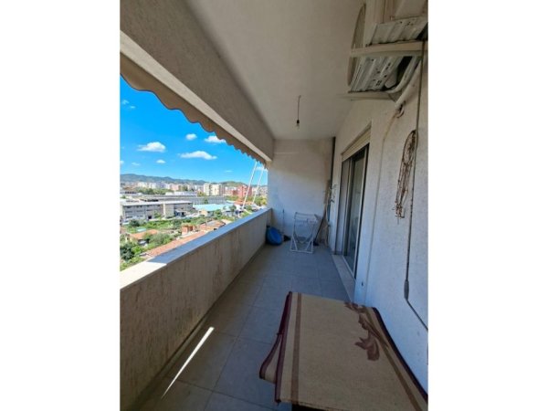 Tirane, jepet me qera apartament 2+1 Kati 6, 93 m² 550 € (PERBALLE SPITALIT AMERIKAN 3)