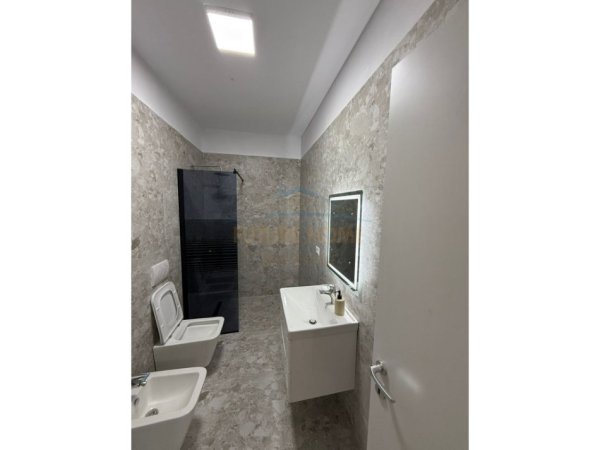 Shkembi Kavajes, shitet apartament 1+1+Ballkon Kati 1, 52 m² 72.000 € (Shkembi i Kavajes, Durres)