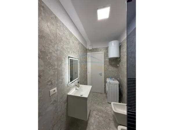 Shkembi Kavajes, shitet apartament 1+1+Ballkon Kati 1, 52 m² 72.000 € (Shkembi i Kavajes, Durres)
