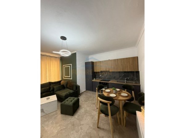 Shkembi Kavajes, shitet apartament 1+1+Ballkon Kati 1, 52 m² 72.000 € (Shkembi i Kavajes, Durres)