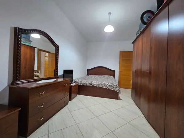 Tirane, shitet apartament 2+1 Kati 3, 124 m² 219.000 € (LIQENI I THATE)