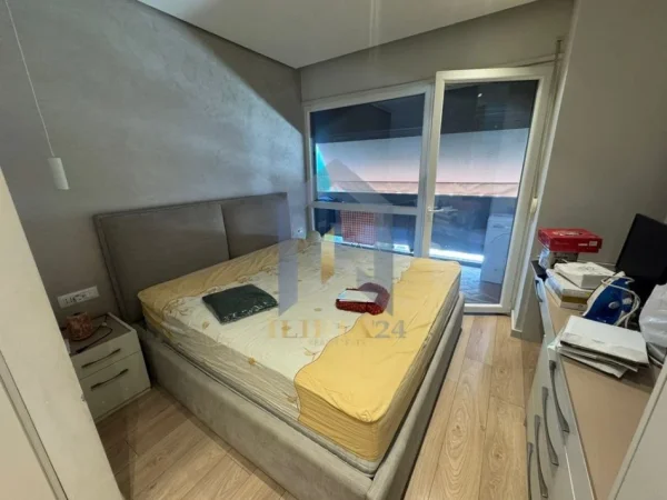 Tirane, jepet me qera apartament 3+1+Ballkon Kati 5, 112 m² 850 € (Kompleksi Panorama)