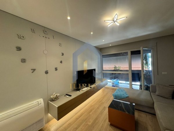 Tirane, jepet me qera apartament 3+1+Ballkon Kati 5, 112 m² 850 € (Kompleksi Panorama)