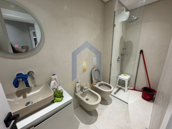 Tirane, jepet me qera apartament 3+1+Ballkon Kati 5, 112 m² 850 € (Kompleksi Panorama)