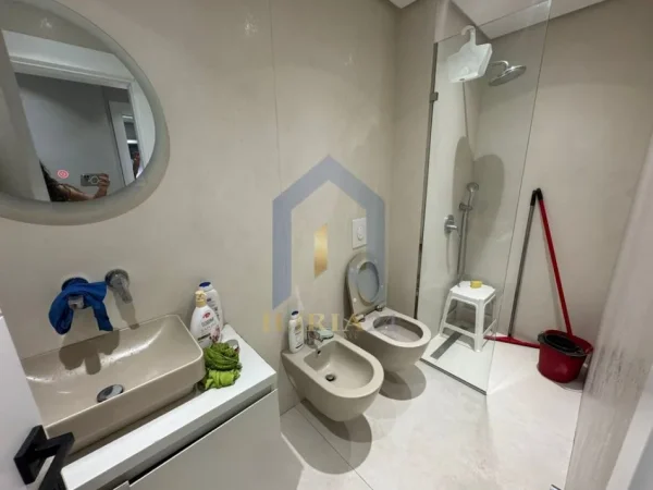 Tirane, jepet me qera apartament 3+1+Ballkon Kati 5, 112 m² 850 € (Kompleksi Panorama)