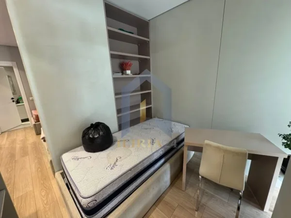 Tirane, jepet me qera apartament 3+1+Ballkon Kati 5, 112 m² 850 € (Kompleksi Panorama)