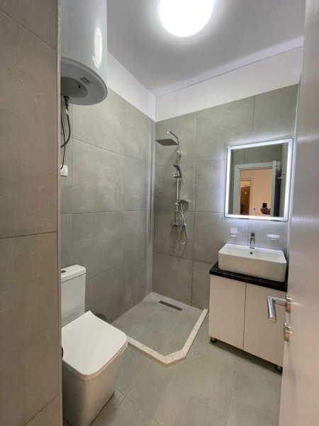Tirane, shitet apartament 1+1 Kati 8, 53 m² 93.000 € (don bosko)