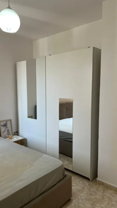 Tirane, jepet me qera apartament 1+1 Kati 6, 65 m² 550 € (zogu zi)