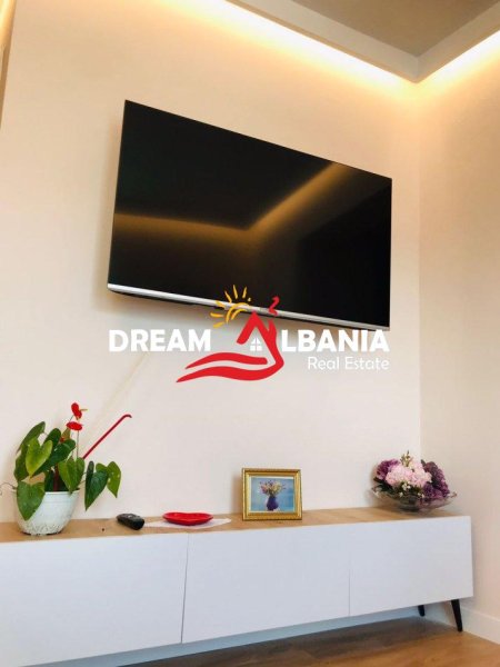 Tirane, jepet me qera apartament 1+1 Kati 5, 65 m² 650 € (ne Rrugen Mine Peza)