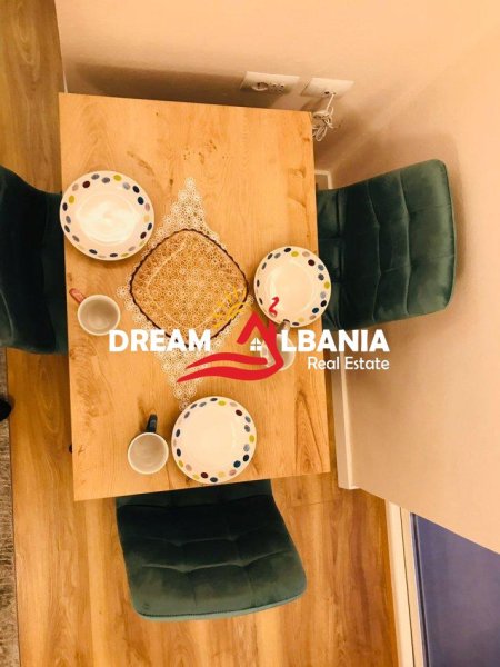 Tirane, jepet me qera apartament 1+1 Kati 5, 65 m² 650 € (ne Rrugen Mine Peza)
