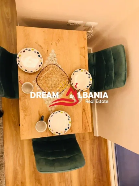 Tirane, jepet me qera apartament 1+1 Kati 5, 65 m² 650 € (ne Rrugen Mine Peza)