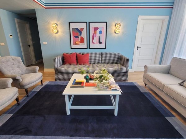 Tirane, jepet me qera apartament 3+1+Ballkon Kati 3, 130 m² 1.200 € 