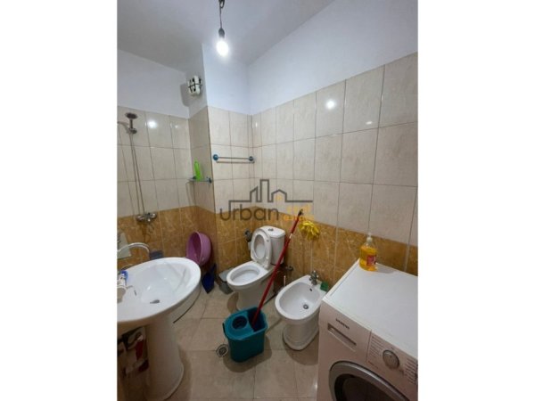 Tirane, shitet apartament 2+1 Kati 8, 79 m² 115.000 € (Yzberish)
